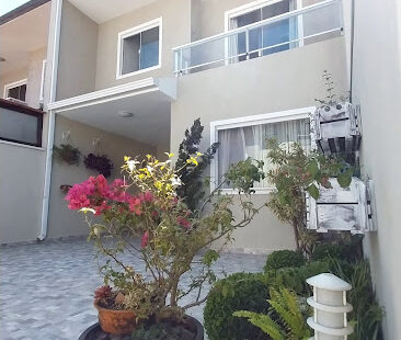 EXCELENTE SOBRADO EM SÃO JOSÉ DOS PINHAIS